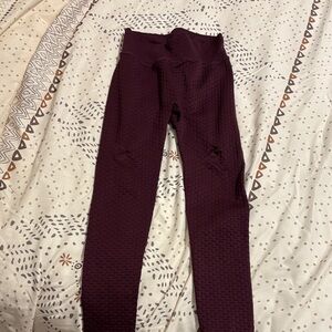 Prozis Burgundy Textured Leggings
